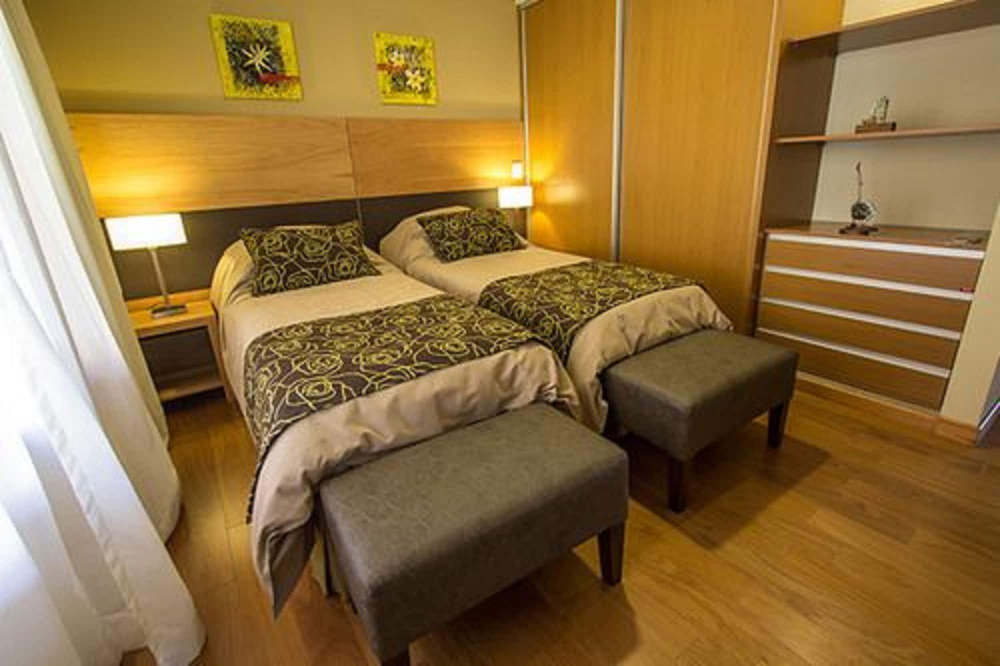 Los Robles Apart & Spa Сан-Карлос-де-Барілоче Екстер'єр фото