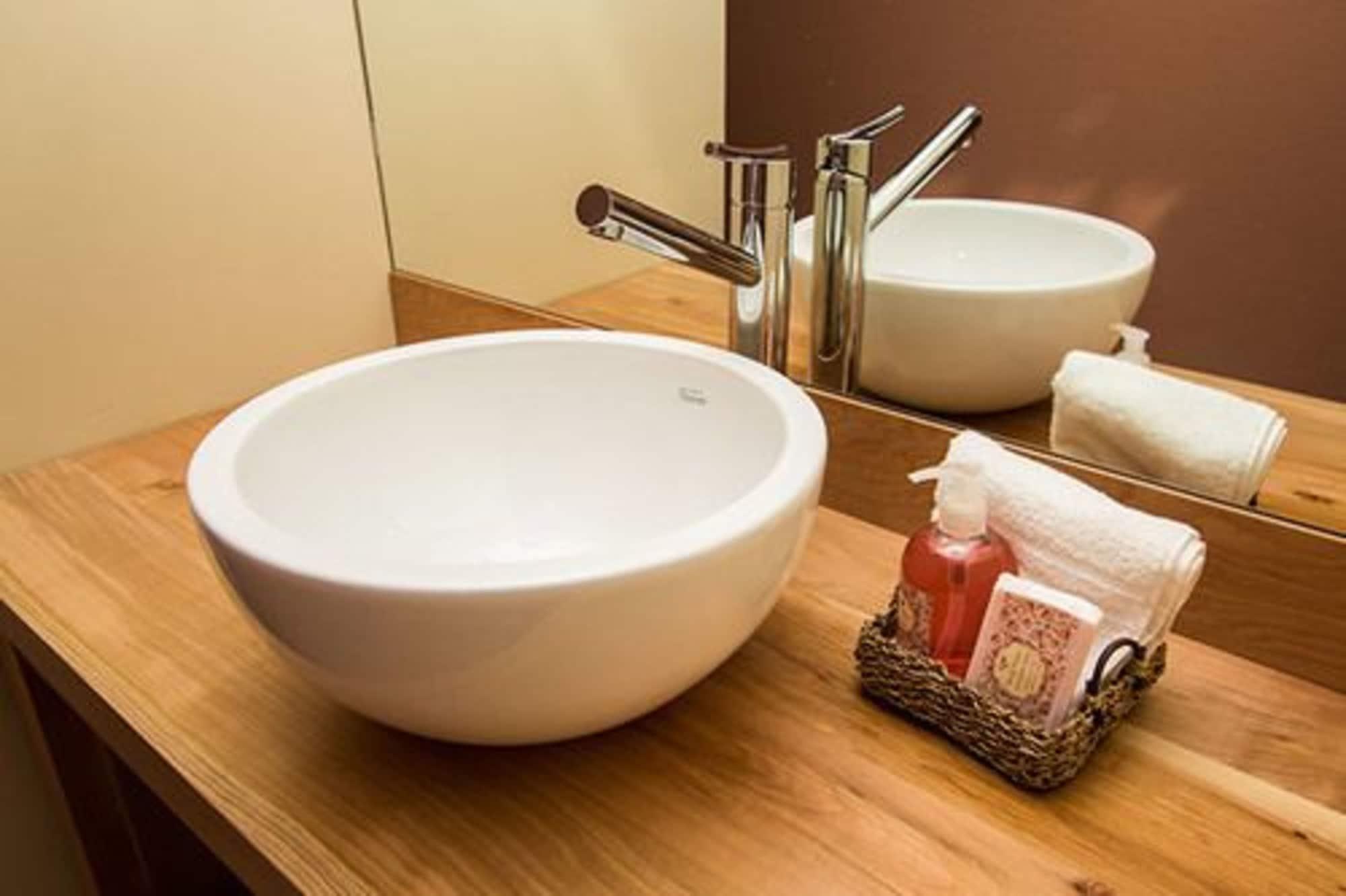 Los Robles Apart & Spa Сан-Карлос-де-Барілоче Екстер'єр фото