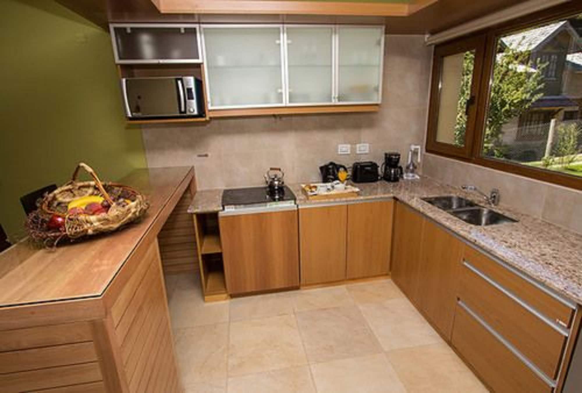 Los Robles Apart & Spa Сан-Карлос-де-Барілоче Екстер'єр фото