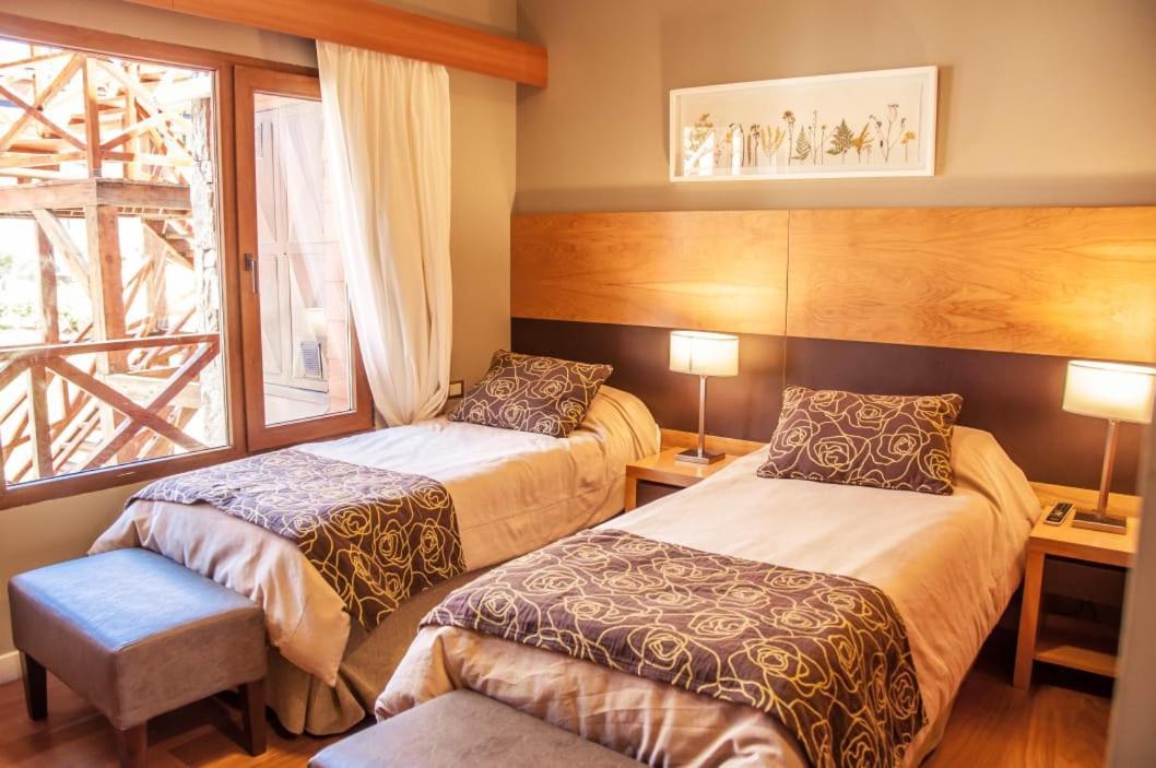 Los Robles Apart & Spa Сан-Карлос-де-Барілоче Екстер'єр фото