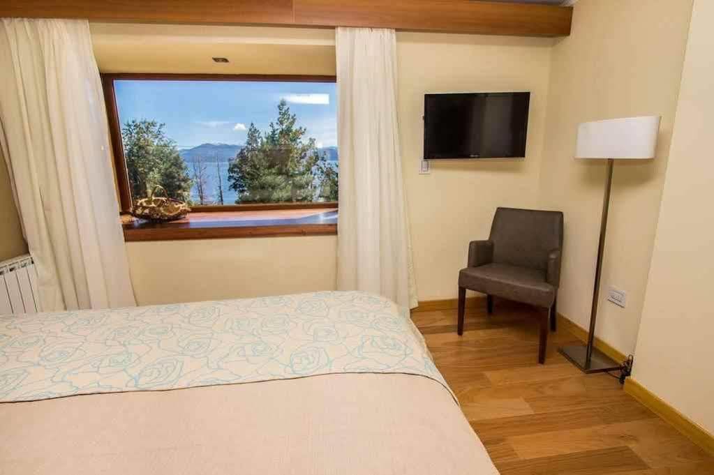 Los Robles Apart & Spa Сан-Карлос-де-Барілоче Екстер'єр фото